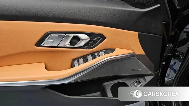 BMW 3 Series (G20) id 3870414 из Кореи 8