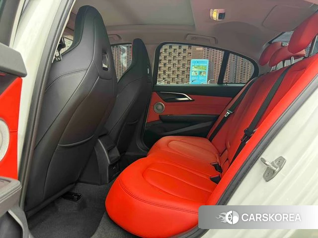 BMW 1 series id 4290584 из Китая 8