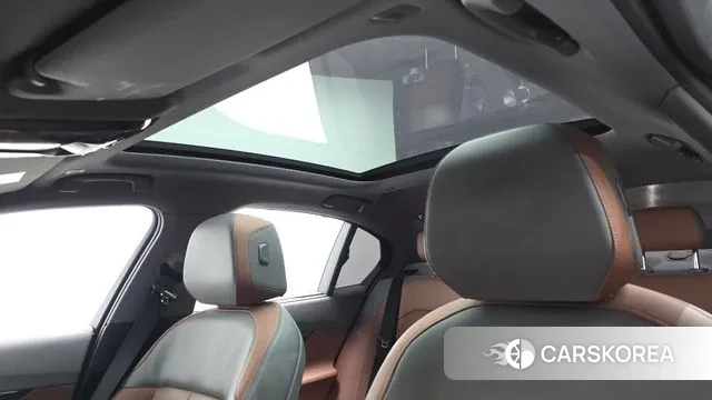 BMW 5 Series (G60) id 3711613 из Кореи 8