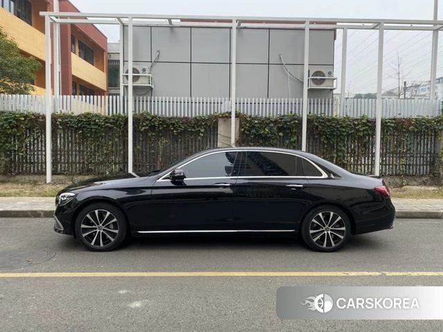 Mercedes-Benz E-class PHEV id 4217395 из Китая 8