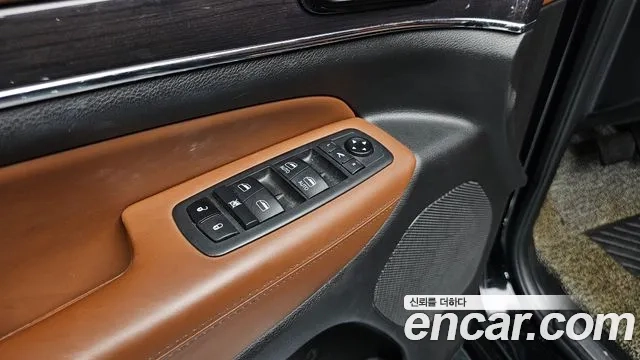 Jeep Grand Cherokee id 2955572 из Кореи 8