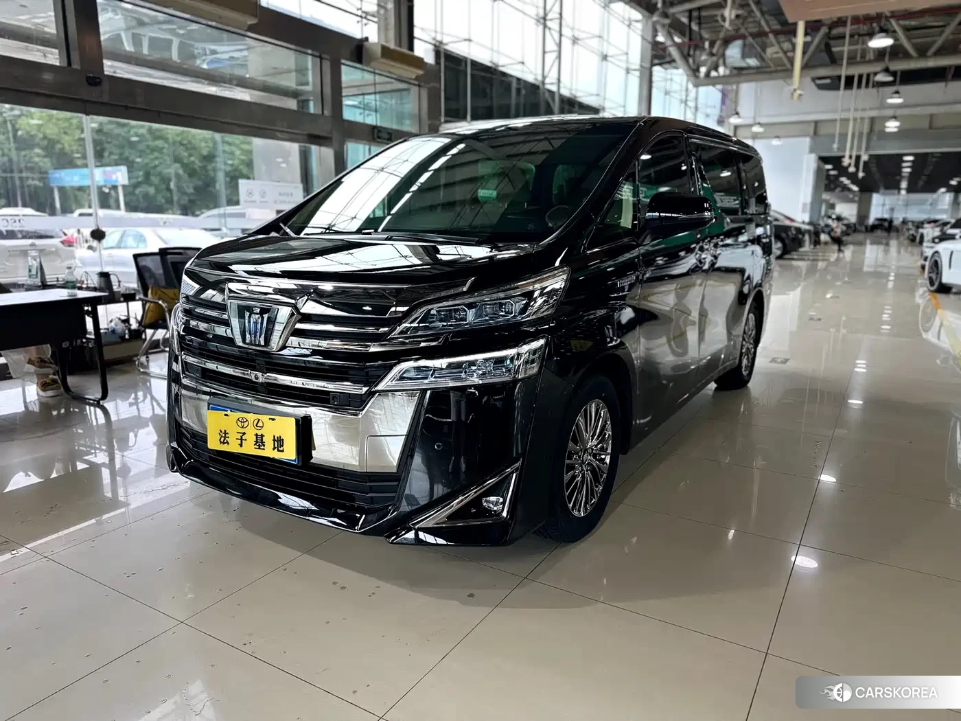 Toyota Vellfire id 4583753 из Китая 8