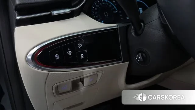 Genesis GV70 id 3685000 из Кореи 8