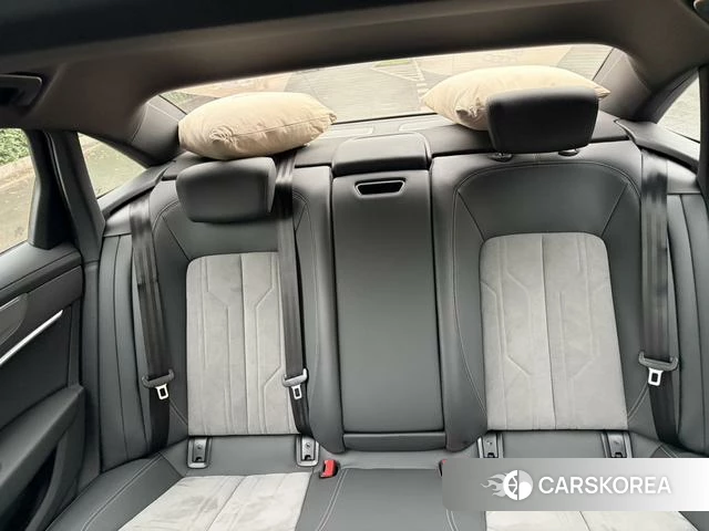 Audi A6L id 4260611 из Китая 8