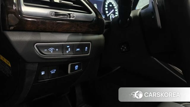 Genesis G90 id 4604027 из Кореи 8