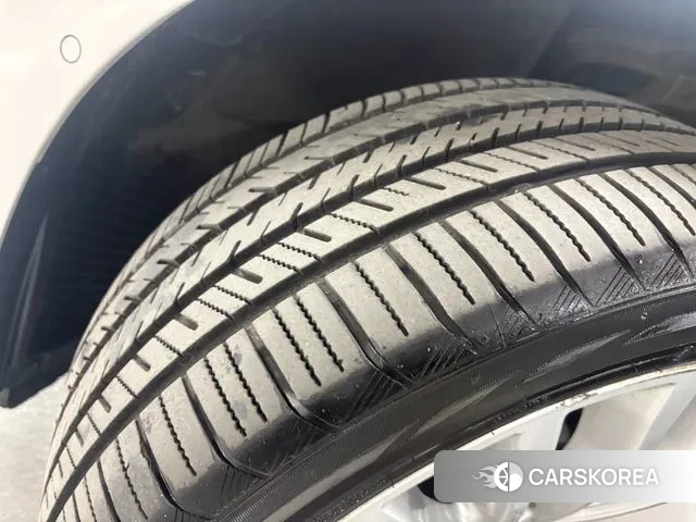 BMW 5 Series (G30) id 3757119 из Кореи 8