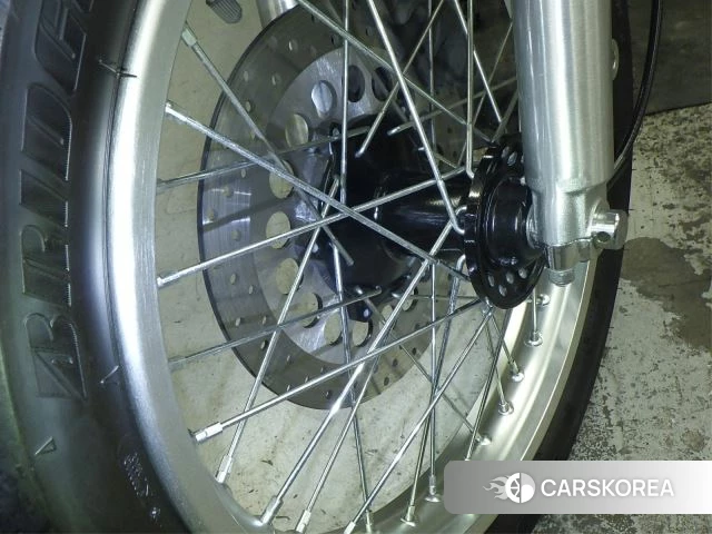 Yamaha SR400 id 3945449 из Японии 8