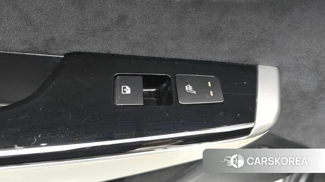 Kia EV6 id 4593114 из Кореи 8