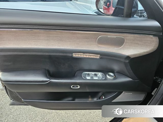 Genesis G90 (RS4) id 3919718 из Кореи 8