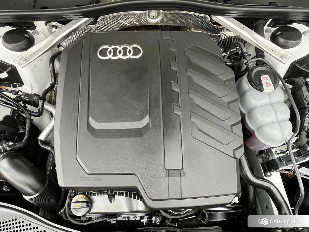 Audi A4L id 4461814 из Китая 8
