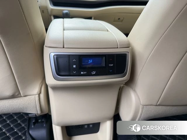Toyota Highlander id 4257664 из Китая 8