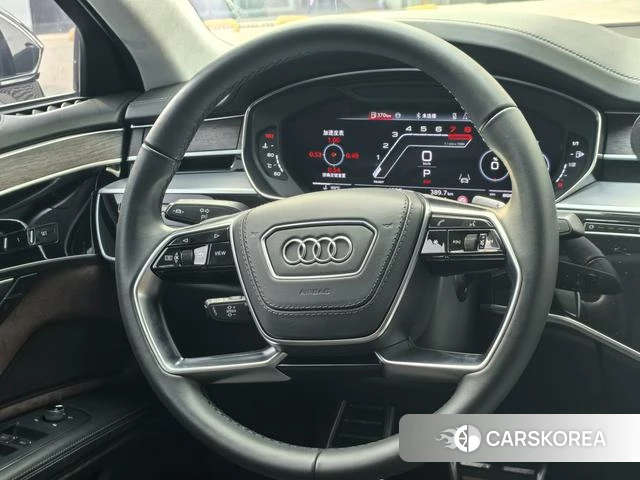 Audi A8 id 4261801 из Китая 8