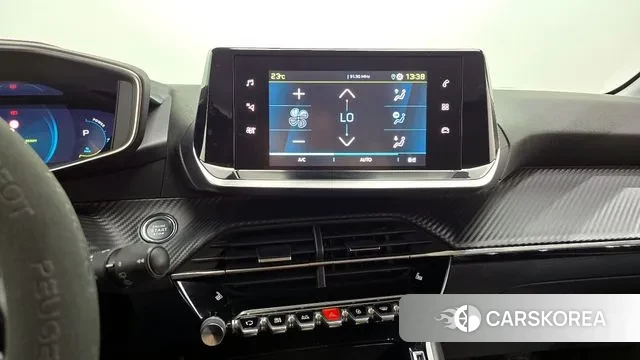 Peugeot e-208 second Generation id 3279808 из Кореи 8