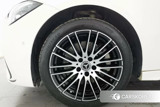 Mercedes-Benz Class C id 4275805 из Китая 8