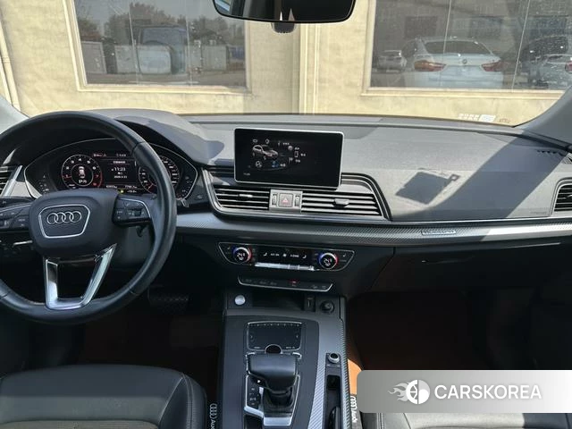 Audi Q5L id 3876339 из Китая 8