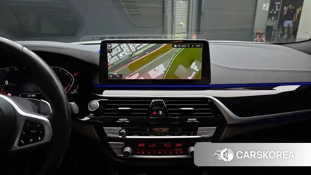 BMW 5 Series (G30) id 2988999 из Кореи 8