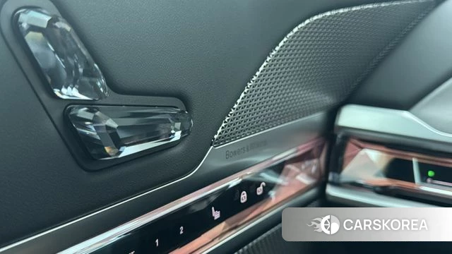 BMW 7 Series (G70) id 4630758 из Кореи 8