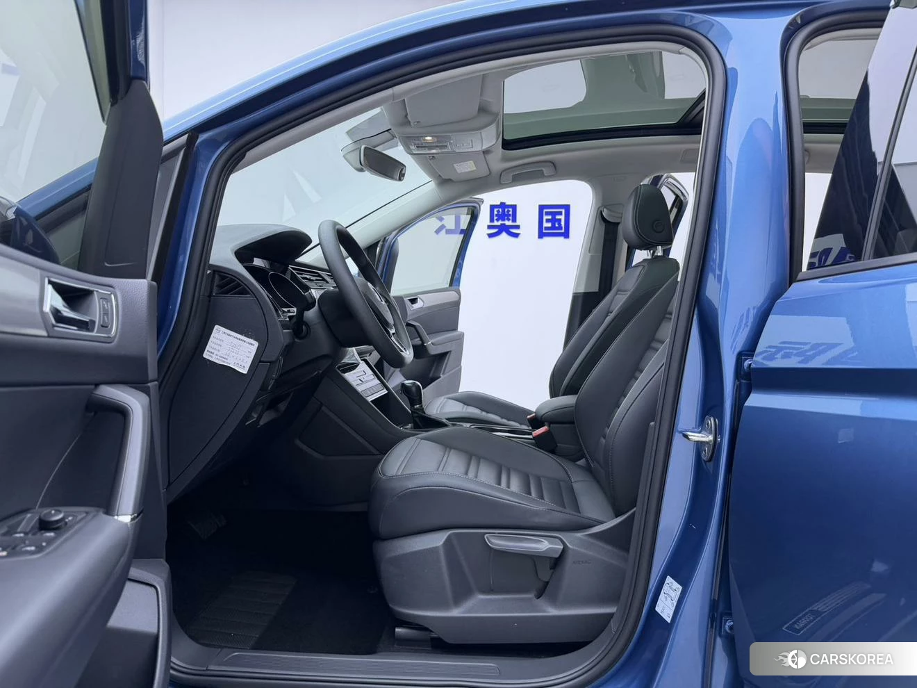 Volkswagen Touran L id 4485271 из Китая 8