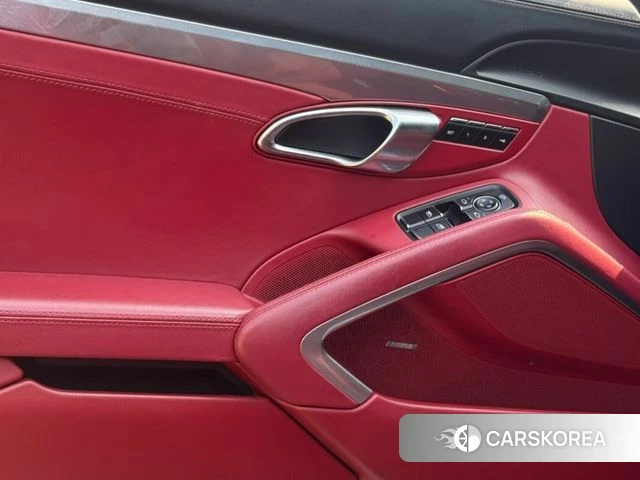 Porsche 718 Boxster id 4727782 из Кореи 8