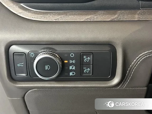 Ford Explorer 6th Generation id 3338878 из Кореи 8