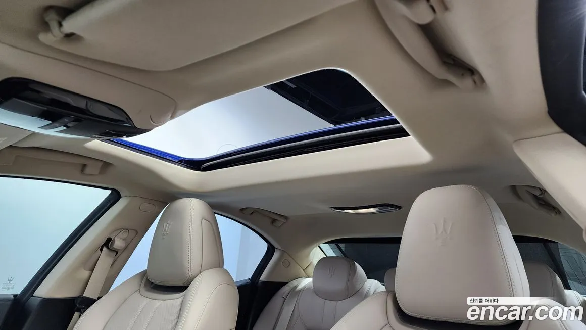 Maserati Ghibli id 2147815 из Кореи 8