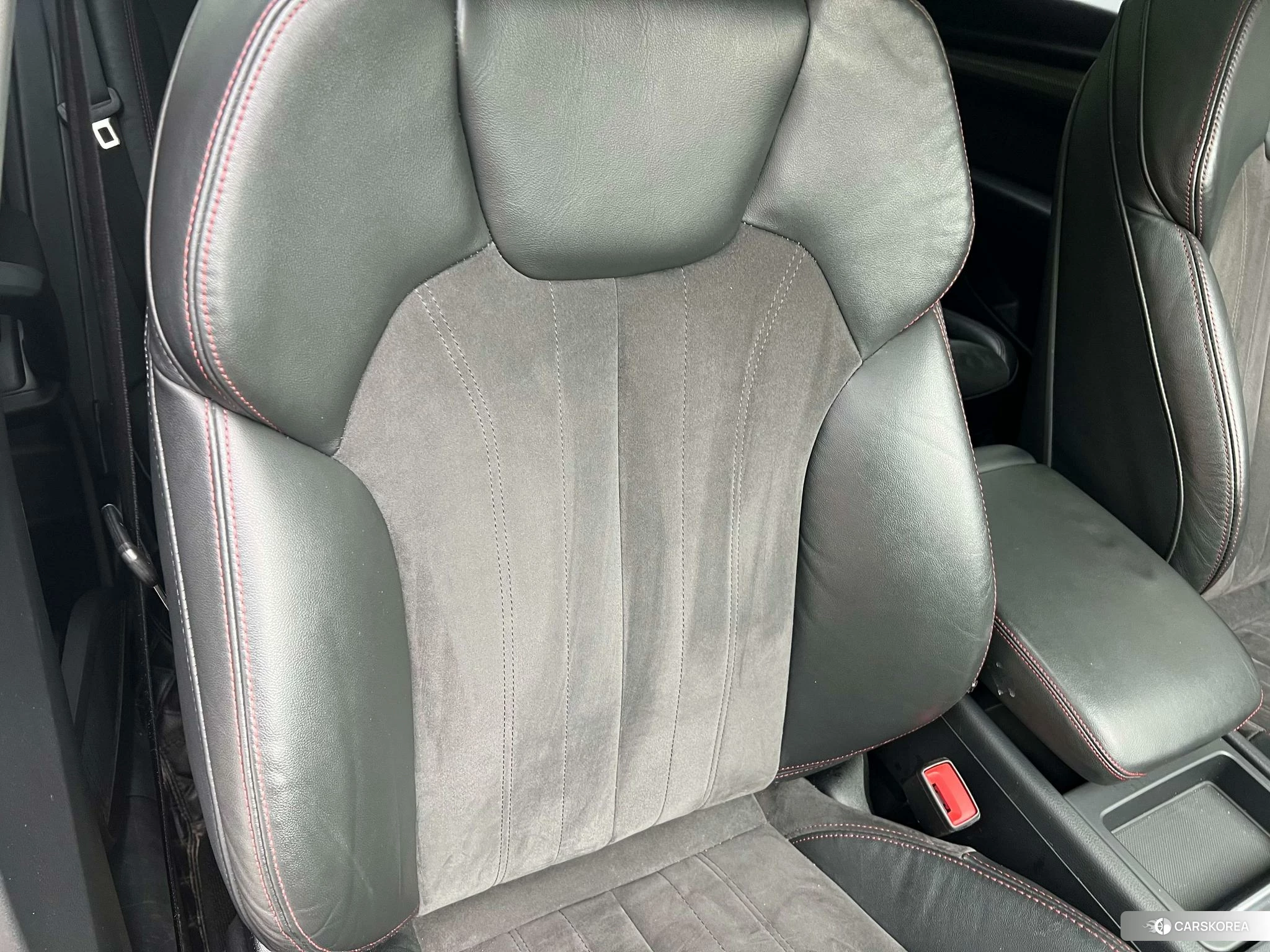 Audi Q5L id 4474001 из Китая 8