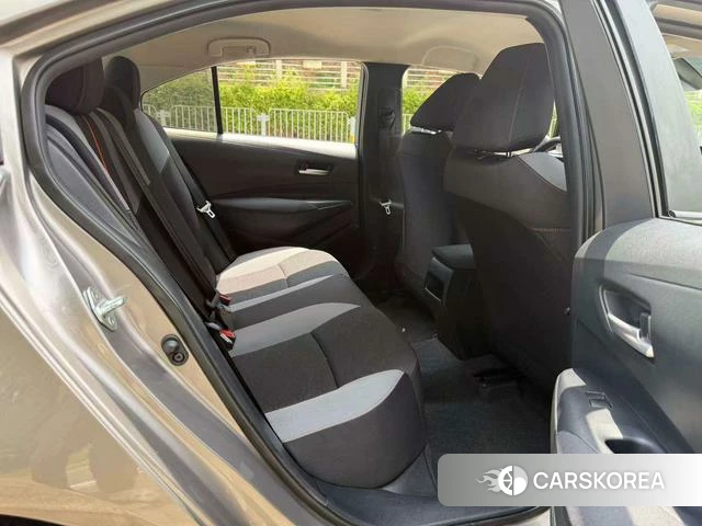 Toyota Corolla id 4274591 из Китая 8
