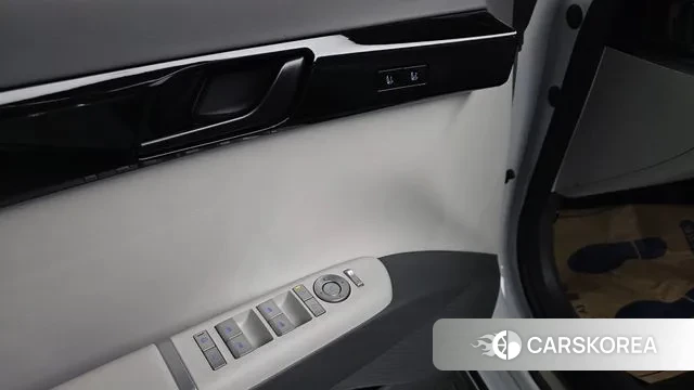 Hyundai Grandeur (GN7) id 3590803 из Кореи 8