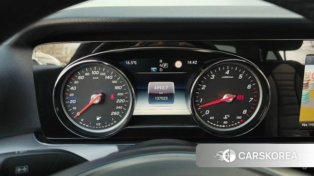 Mercedes-Benz E-Class W213 id 3834999 из Кореи 8