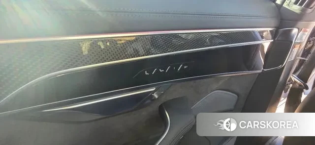 Audi S8 (D5) id 3717323 из Кореи 8