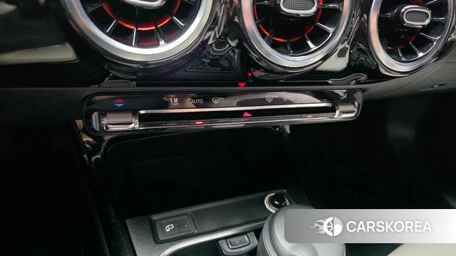 Mercedes-Benz A-Class W177 id 4895065 из Кореи 8
