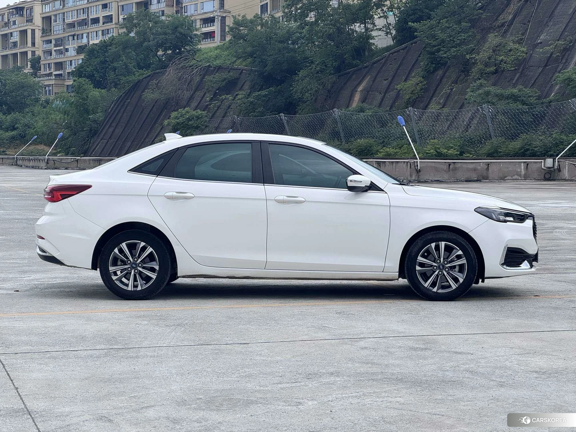 Ford Forrest id 4407621 из Китая 8