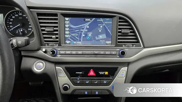 Hyundai Avante AD id 3418213 из Кореи 8