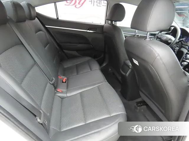 Hyundai The New Avante AD id 3626995 из Кореи 8