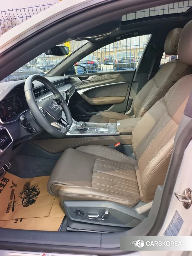 Audi A7L id 4259258 из Китая 8
