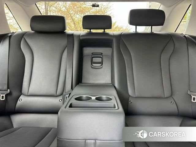 Hyundai Grandeur (GN7) id 3992868 из Кореи 8