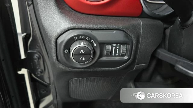 Jeep Wrangler (JL) id 4325178 из Кореи 8