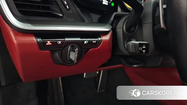 Porsche 911(992) id 3551909 из Кореи 8