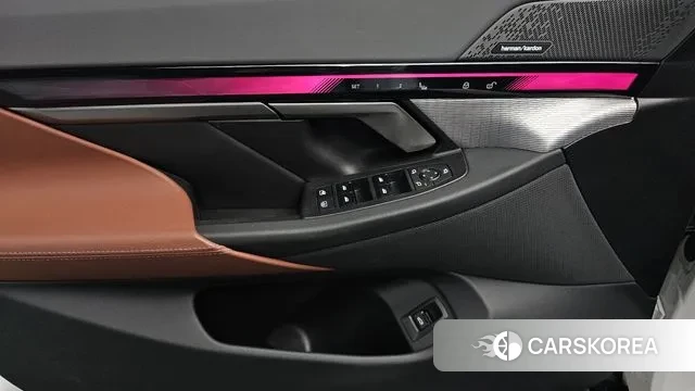 BMW 5 Series (G60) id 3596432 из Кореи 8