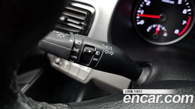 Kia Stonic id 2405110 из Кореи 8