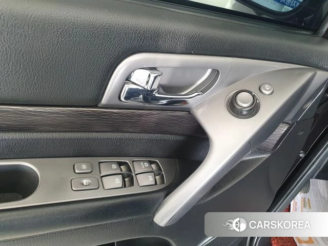 Ssangyong Korando Turismo id 4188566 из Кореи 8