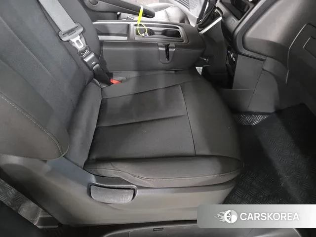 Hyundai Staria id 3611413 из Кореи 8