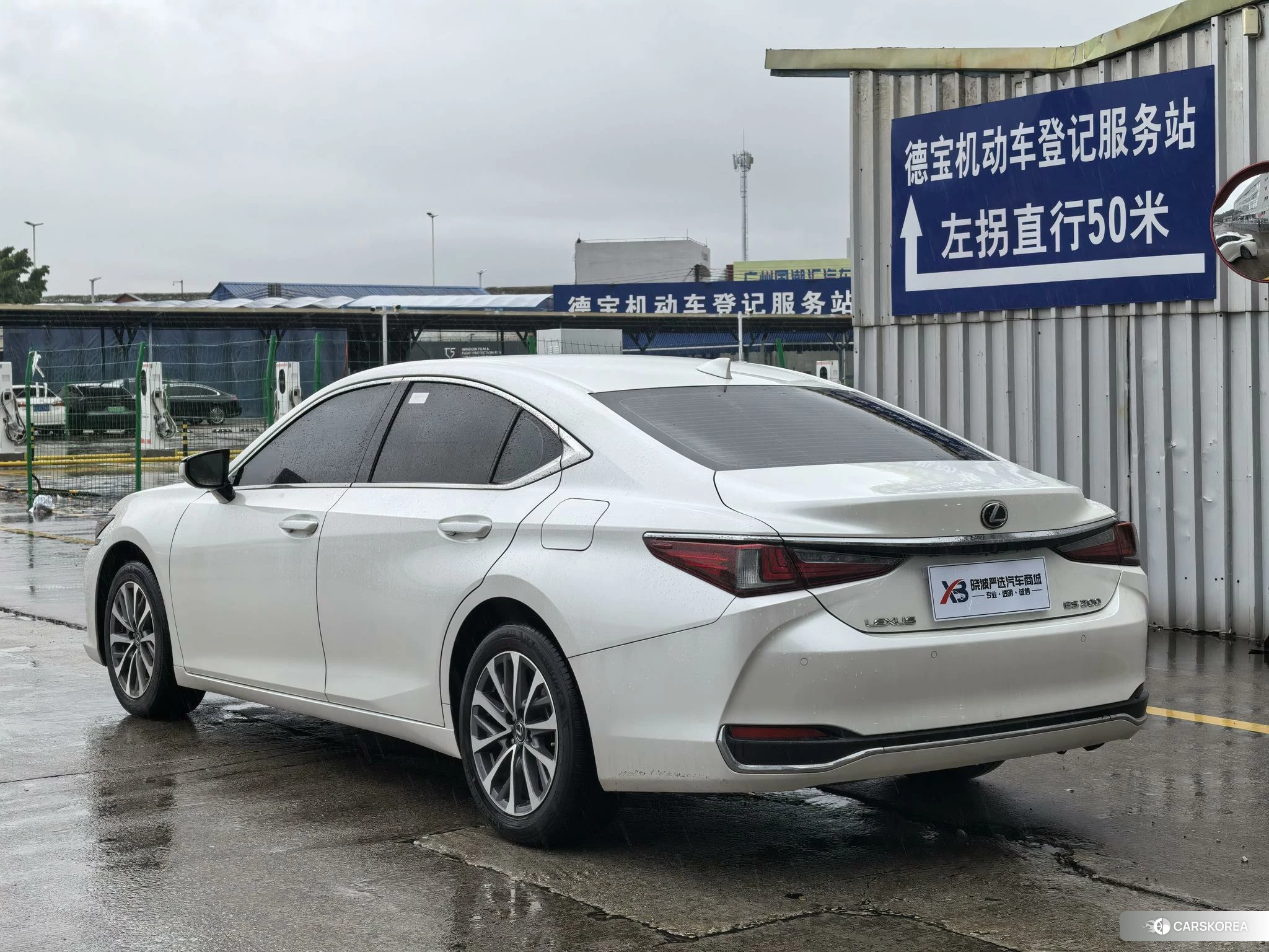 Lexus ES id 4468015 из Китая 8