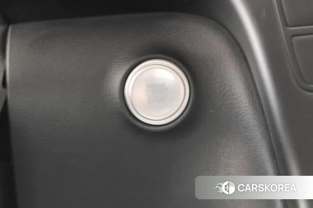 Hyundai Staria id 3318130 из Кореи 8