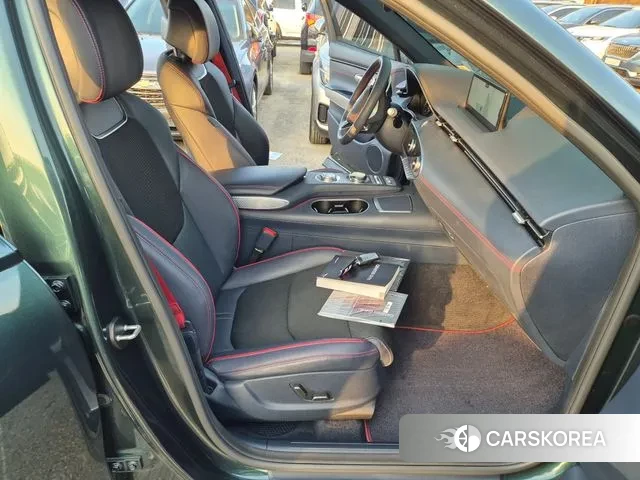 Genesis GV70 id 3655248 из Кореи 8