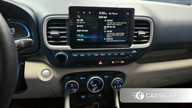 Hyundai Venue id 3811846 из Кореи 8