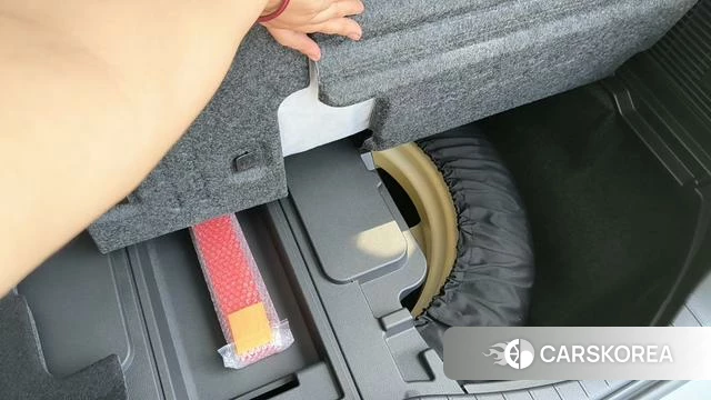 Lexus LM id 4259837 из Китая 8