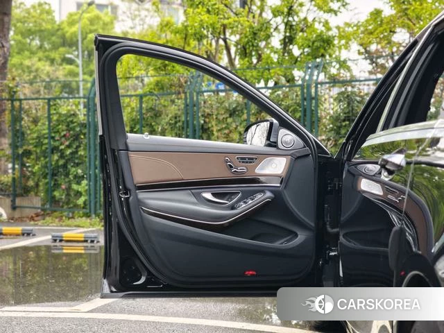 Mercedes-Benz Maybach S-class id 4238797 из Китая 8