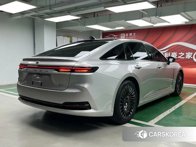 Toyota Crown (imported) id 4258767 из Китая 8