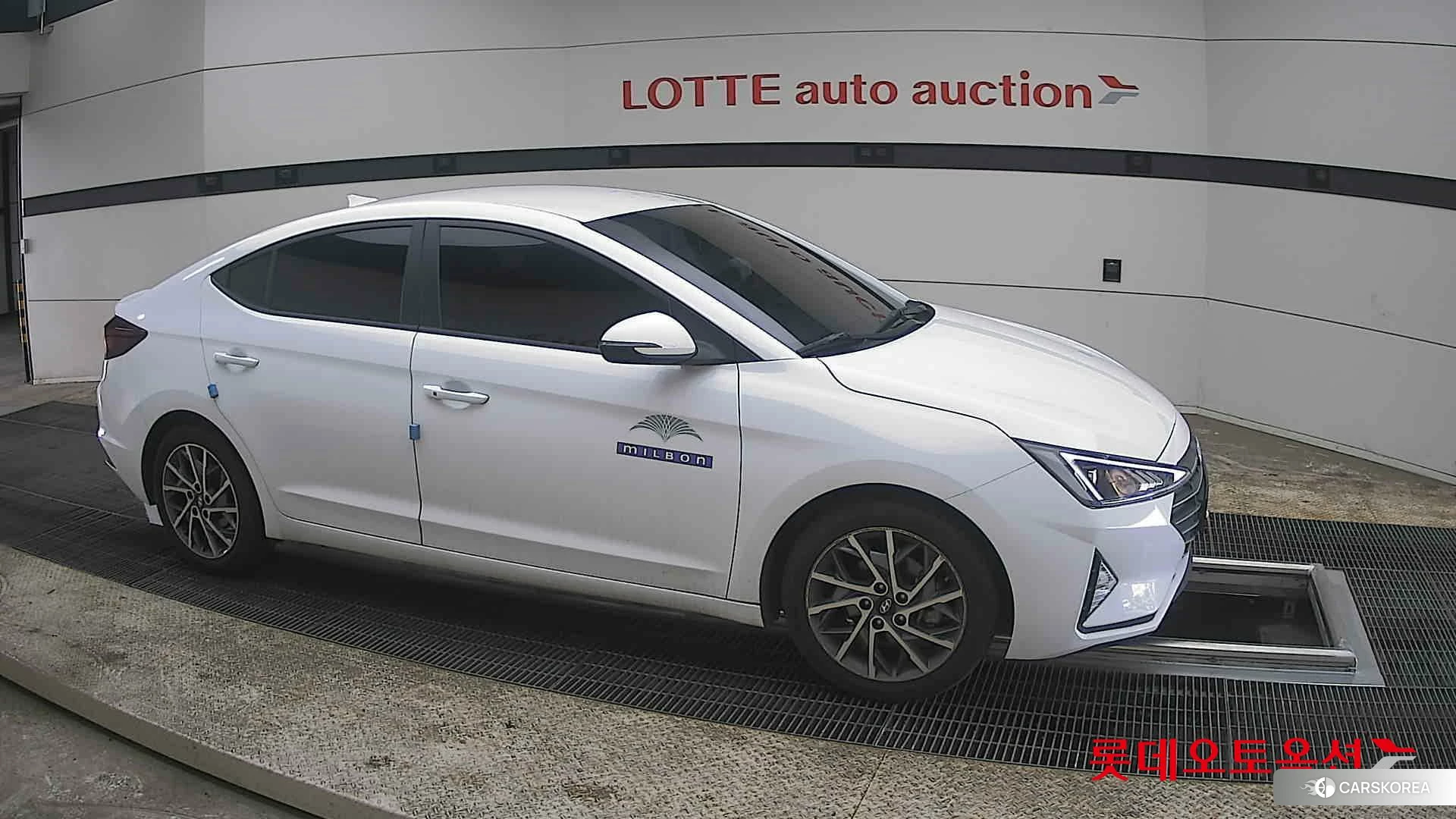 Hyundai Avante id 3875691 из Кореи 8